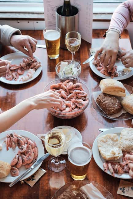 Stockholm All-You-Can-Eat Shrimp or Tacos Cruise & Livemusic - Taco options for meat-free and vegan diners