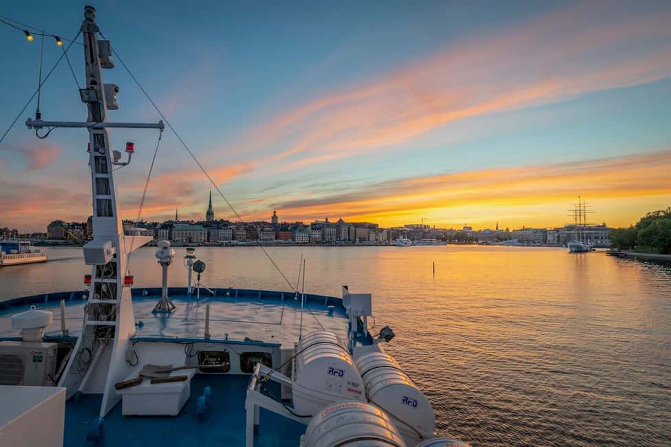 Stockholm All-You-Can-Eat Shrimp or Tacos Cruise & Livemusic - Stockholm’s archipelago from the water