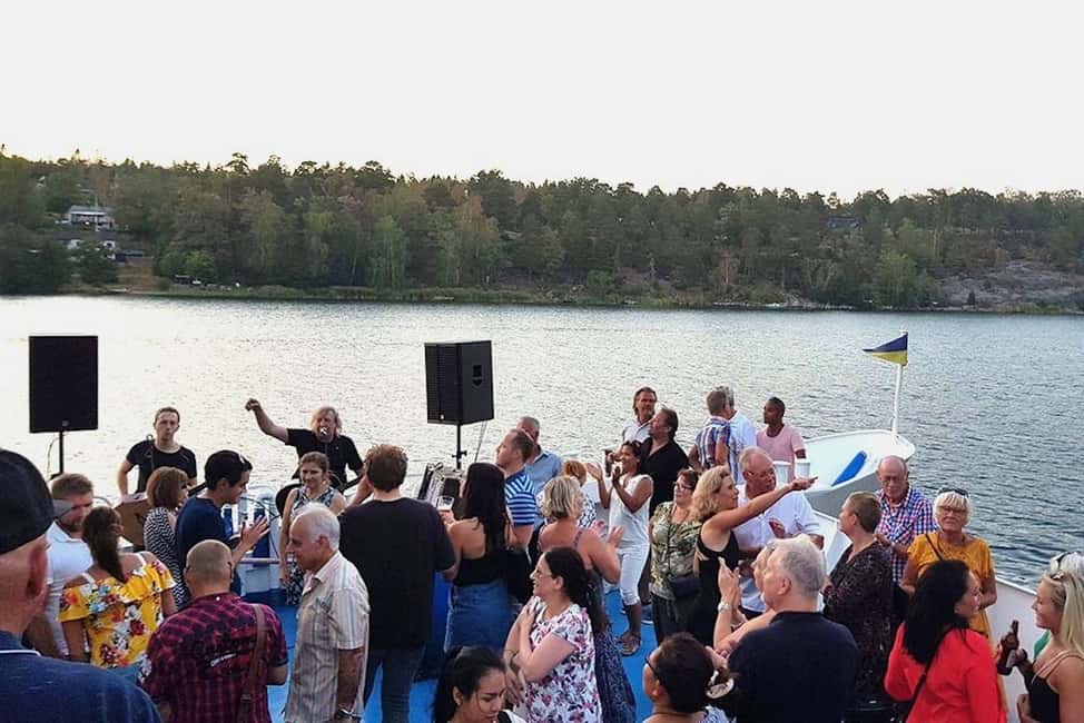 Stockholm All-You-Can-Eat Shrimp or Tacos Cruise & Livemusic - Who will enjoy the M/S Vindhem most?
