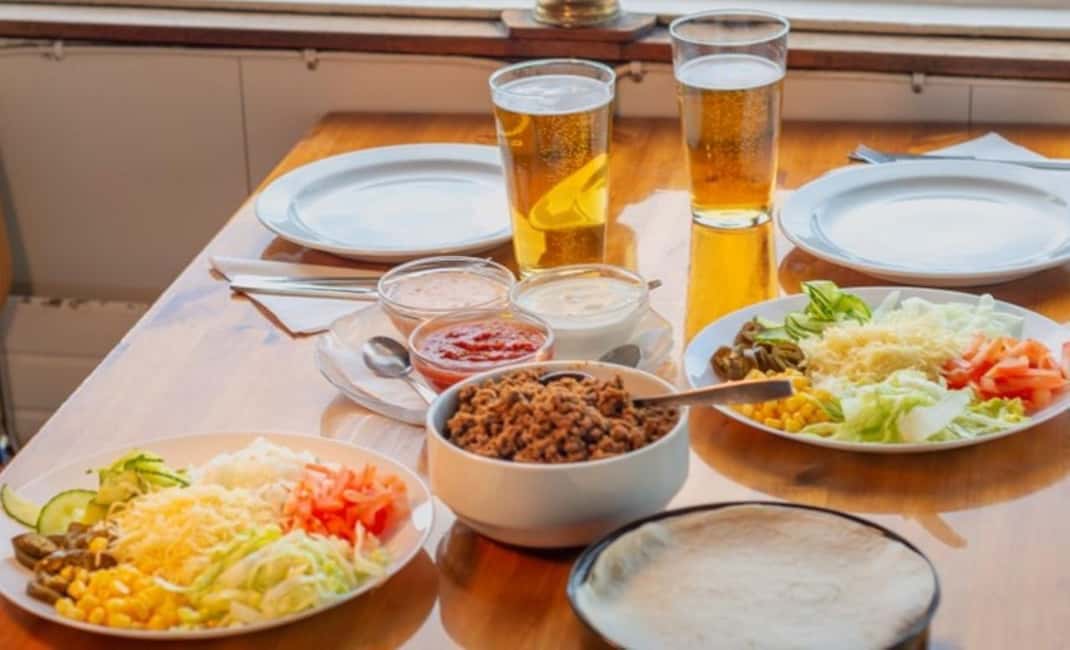 Stockholm All-You-Can-Eat Shrimp or Tacos Cruise & Livemusic - Shrimp, bread, aioli, and a proper second helping