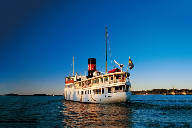 Stockholm Archipelago Cruise with Guide - The inner archipelago and its scattered islands