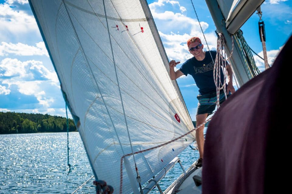 Stockholm: Archipelago Sailing Adventure with Island Chill - Swimming in the Baltic Sea