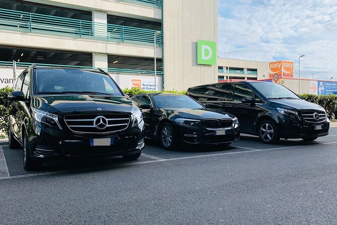 Stockholm Arlanda Airport (ARN) to Stockholm City - Round-Trip Private Transfer - What the airport pickup is like at Arlanda