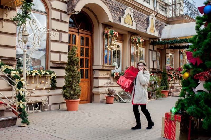 Stockholm: Christmas Market Magic Walking Tour with a Local - Why the group size and flexible route matter