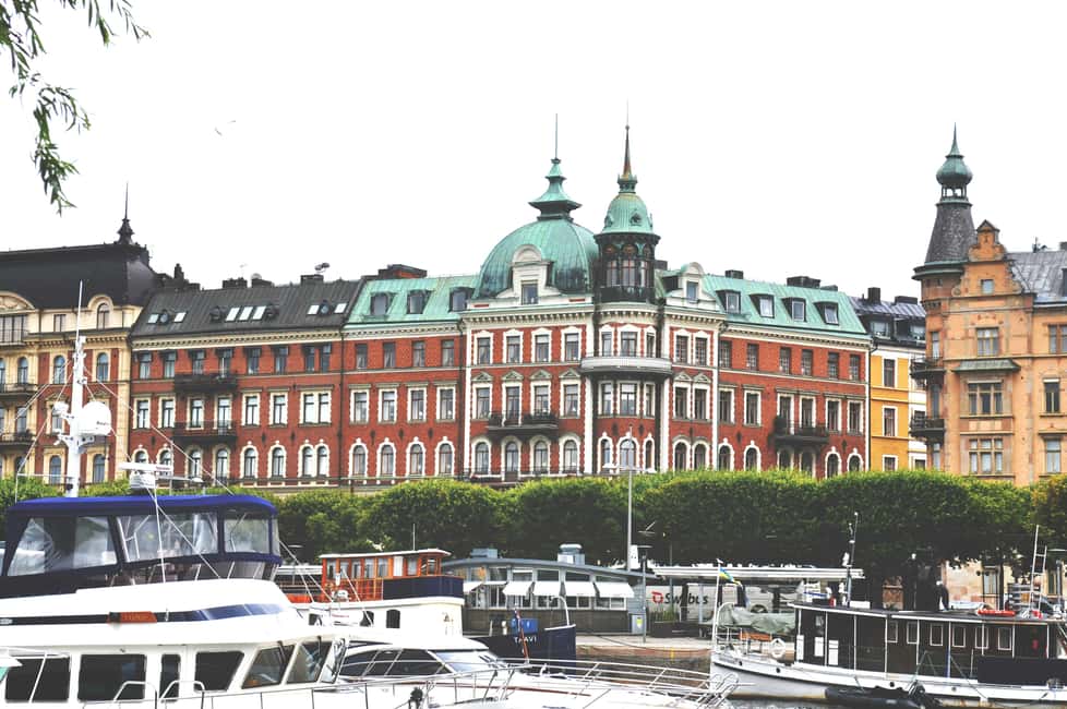 Stockholm City Center: Kungsträdgården Norrmalm Guided Tour - Tändstickspalatset and industrial ambition