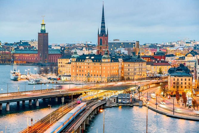 Stockholm City Tour + VAASA Museum VIP car (private service) - What the three-hour format really gives you
