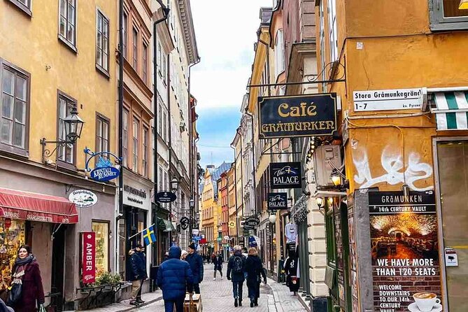Stockholm City Tour + VAASA Museum VIP car (private service) - Stockholm from the car: useful views without the walking