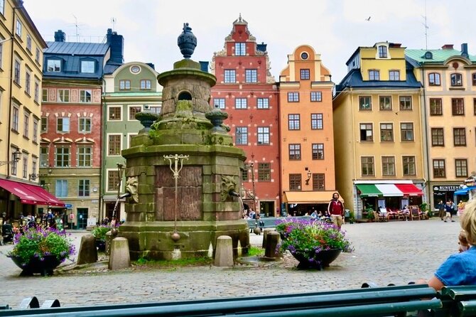 Stockholm City Tour + VAASA Museum VIP car (private service) - Private guiding and the people behind the service