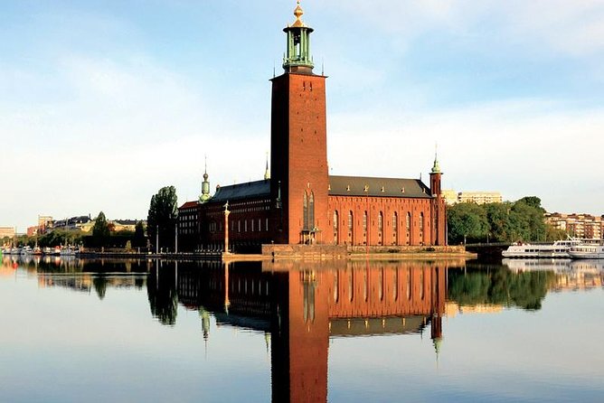 Stockholm City Tour + VAASA Museum VIP car (private service) - Gamla Stan: one hour among Stockholm’s oldest streets