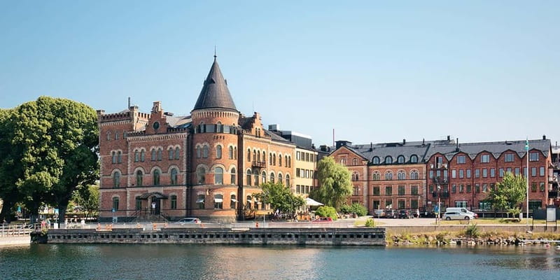 Stockholm: Grand Canal Tour to Gustavsberg - Leaving Stockholm from Strandvägen