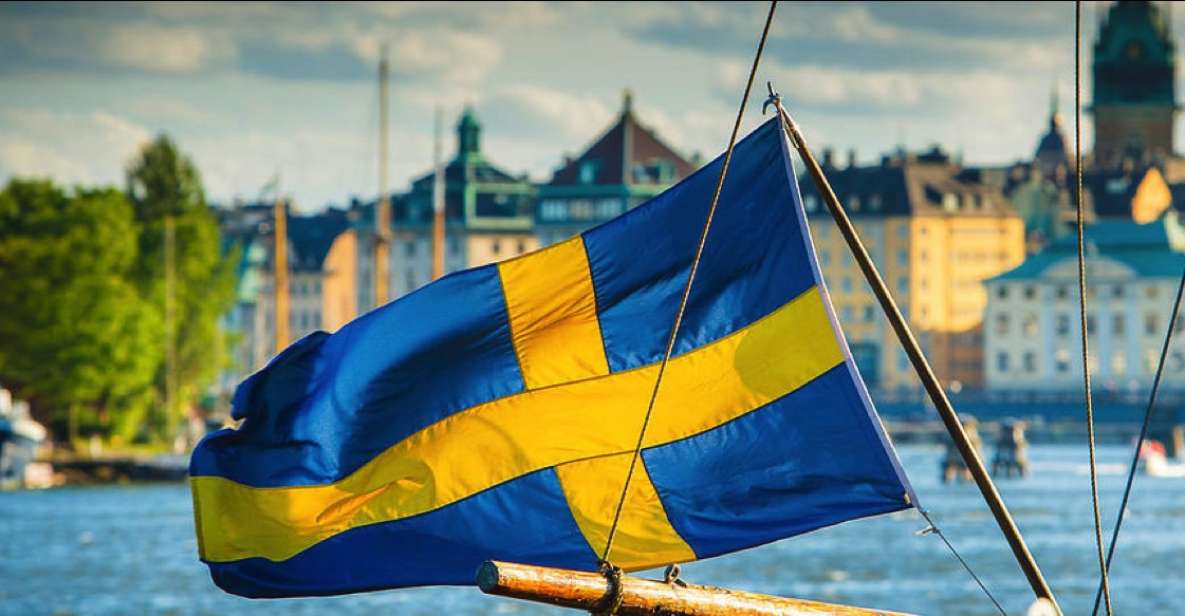 Stockholm: Highlights Guided Walking Tour - Kungsträdgården and central Stockholm