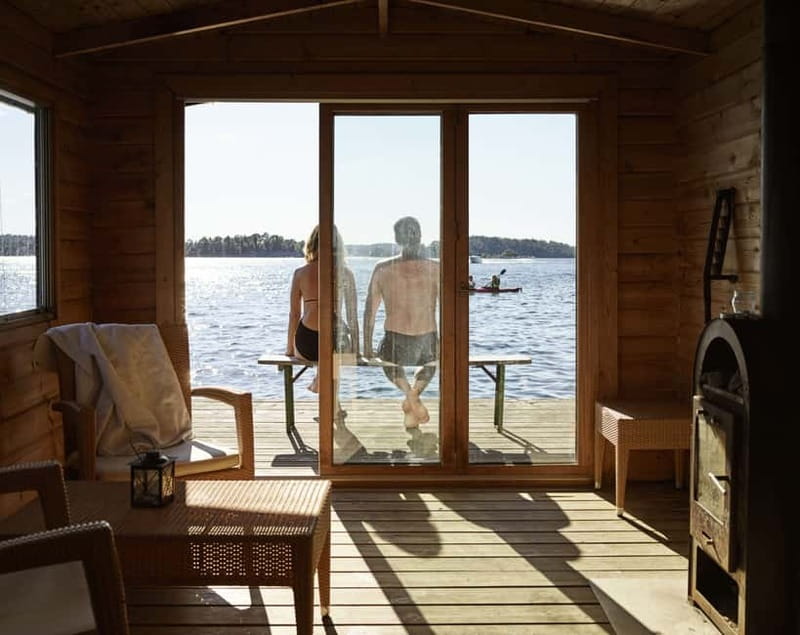 Stockholm: Highlights Guided Walking Tour - Svampen and the Little Iron Boy
