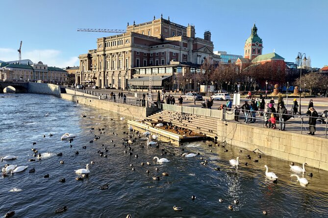 Stockholm Must See - Old Town, boat + Vasa Museum 3h small group - Small details that make the Old Town walk worthwhile