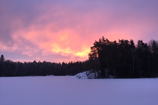 Stockholm: Nature Reserve Hiking Tour with Campfire Lunch - Two hours through Nacka Nature Reserve