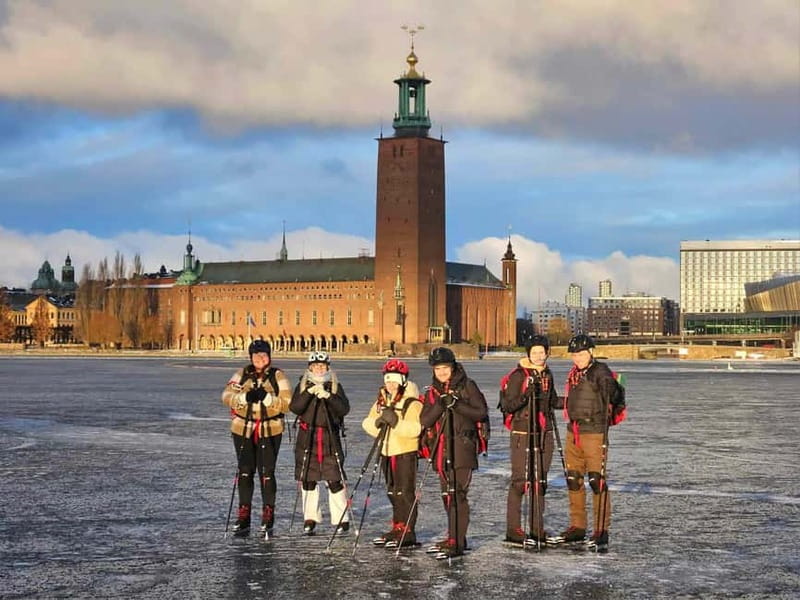 Stockholm: Nordic Ice Skating for Beginners on a Frozen Lake - A 45-minute fika beside the lake