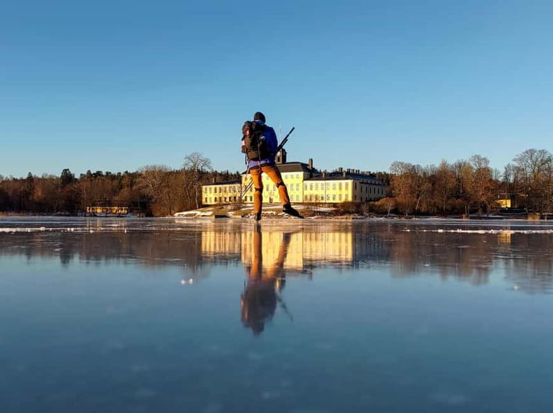Stockholm: Nordic Ice Skating for Beginners on a Frozen Lake - The 30-minute ride into Stockholm County