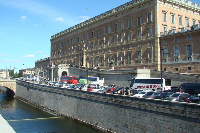 Stockholm Old Town and the Vasa Museum, a Small Group Walking Tour. - Järnpojken and Stortorget