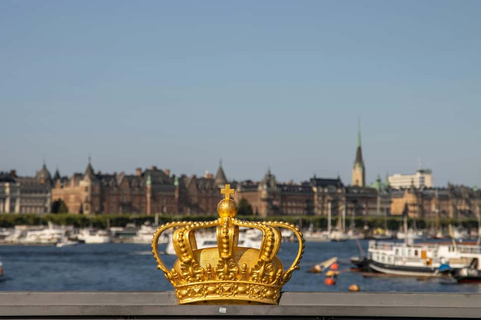 Stockholm: Old Town Gamla Stan Guided Walking Tour - Timing, Meeting Details, and Comfort