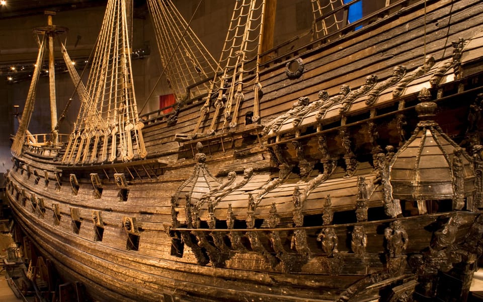 Stockholm: Old Town Highlights Private Walking Tour - How the private format affects the day