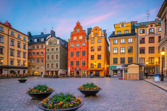Stockholm Old Town Highlights, Royal Palace, Vasa Museum Tour - Narrow lanes and the oldest square in Stockholm
