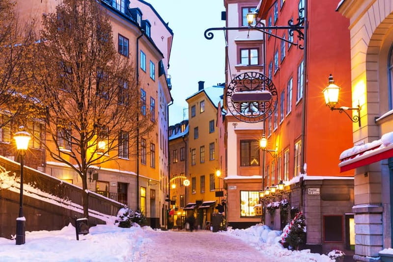 Stockholm: Old Town Historical Walking Tour, small group - Gamla Stan’s squares, lanes, and small details