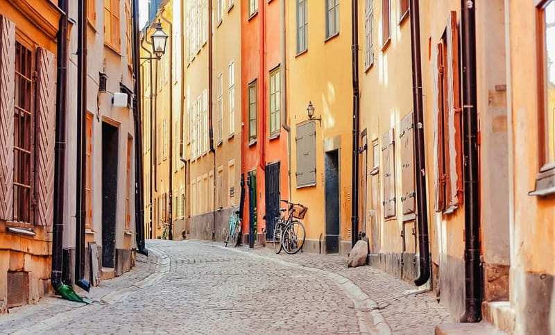 Stockholm: Old Town Walking Tour - The Royal Palace and Stockholm’s Public Face