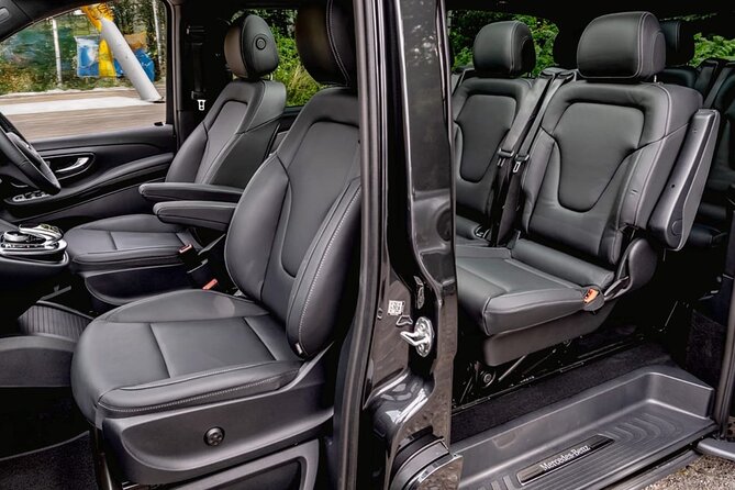 Stockholm- Private transfer to/from Arlanda Airport and city - Hotel and port pickups for the return journey