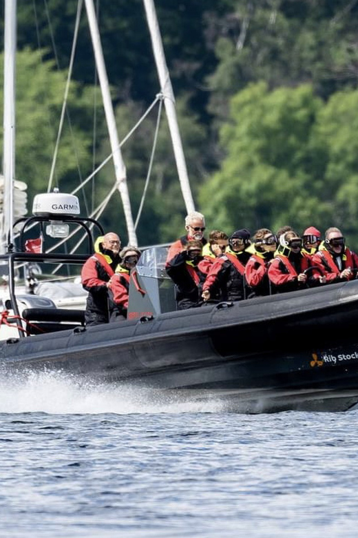 Stockholm: RIB Speed boat tour & archipelago island visit - Passing Vaxholm and reading the shoreline