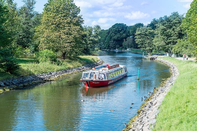 Stockholm Royal Bridges and City Centre Cruise - What this Stockholm cruise is meant to show you