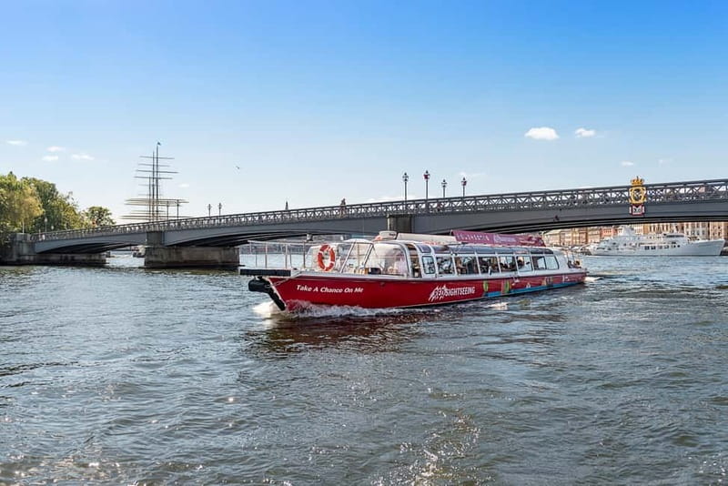 Stockholm: Royal Bridges & Canal Boat Tour with Audio Guide - Key points to know before you go