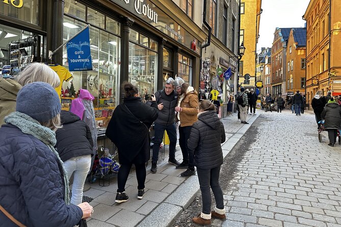Stockholm Small Group Food Tour with 7 Classic Food Tastings - What you actually eat, and how filling it is