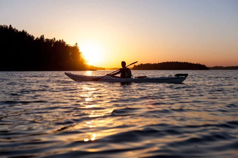 Stockholm: Sunset Archipelago Kayaking & Toast on the Water - Guides who shape the evening