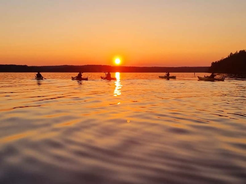 Stockholm: Sunset Kayak Tour on Lake Mälaren with Tea & Cake - Getting There From Central Stockholm