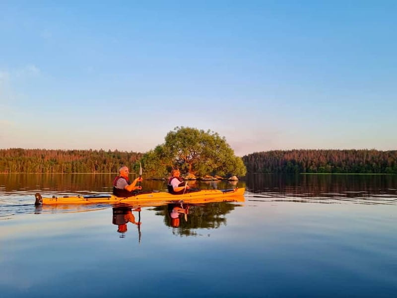 Stockholm: Sunset Kayak Tour on Lake Mälaren with Tea & Cake - Paddling Seven Kilometers Through the Twilight