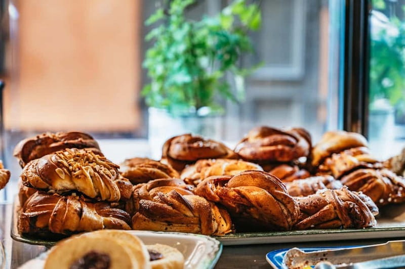 Stockholm: Swedish Food Guided Walking Tour - A Proper Seafood Lunch at the Market