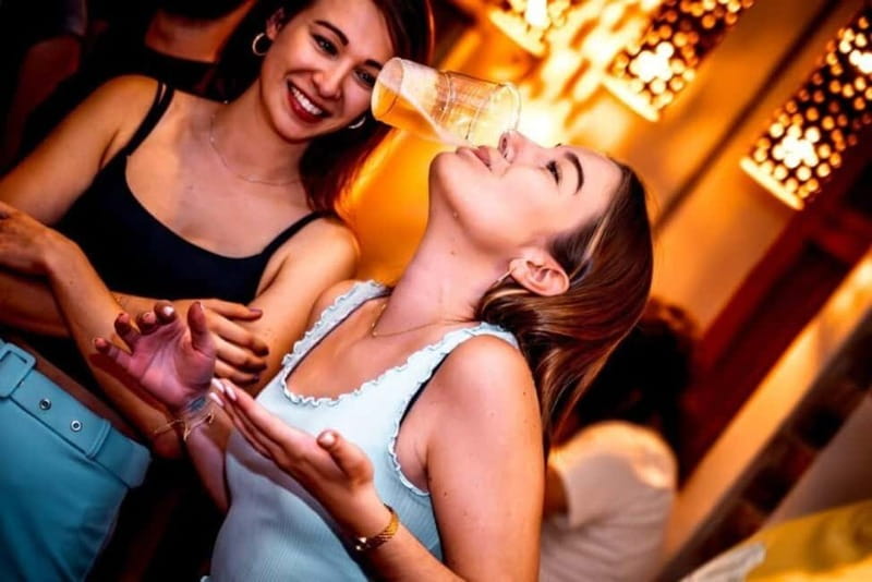 Stockholm: The Original Pub Crawl - Skip-the-line access and drink discounts