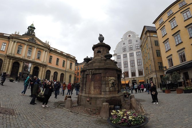 Stockholm Top attractions all-inclusive Gran Tour - What this Stockholm tour is trying to do