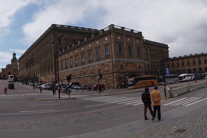 Stockholm Top attractions all-inclusive Gran Tour - The Royal Palace in Stockholm’s old center