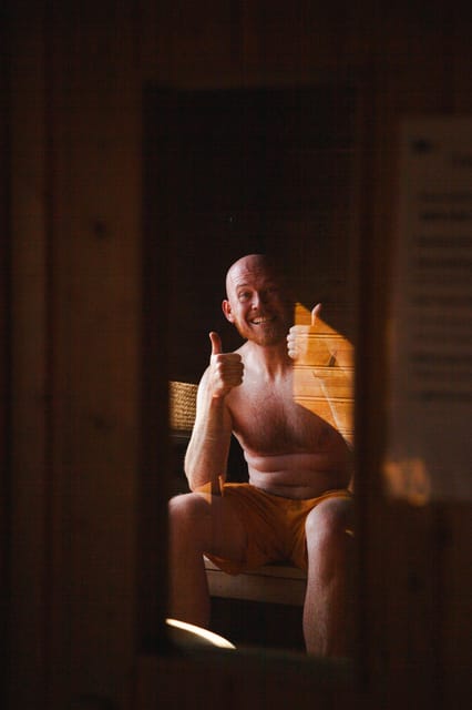 Stockholm: Traditional Sauna & Polar Plunge in Baltic Sea - Inside the 60 to 80°C sauna