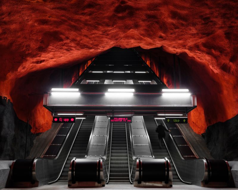 Stockholm: Underground Metro Art Ride with a Local Guide - Paintings, mosaics, sculptures, and reliefs underground