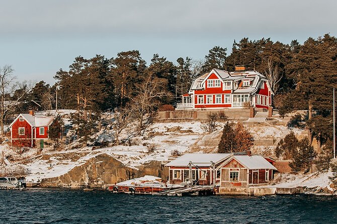 Stockholm: Winter Boat Tour with Guide - Why this winter boat tour is worth your time