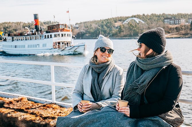 Stockholm: Winter Boat Tour with Guide - Along Stockholm’s quays and historic waterfront