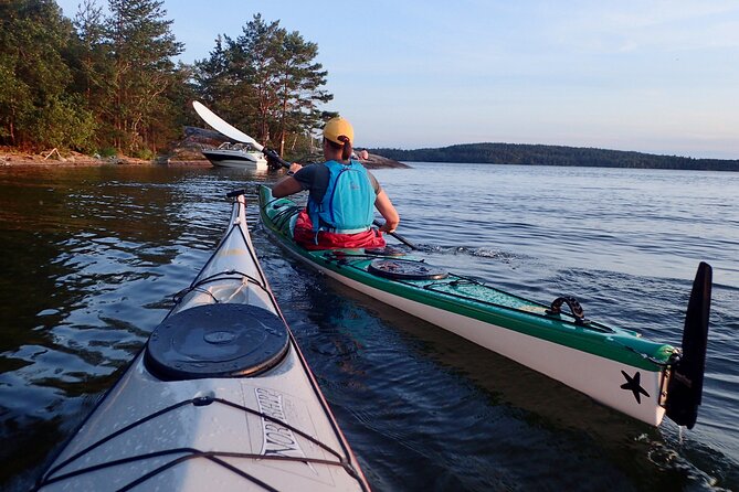 Sunset kayak tour with fika on Stockholms lakeside - Five hours on the water, not a quick rental