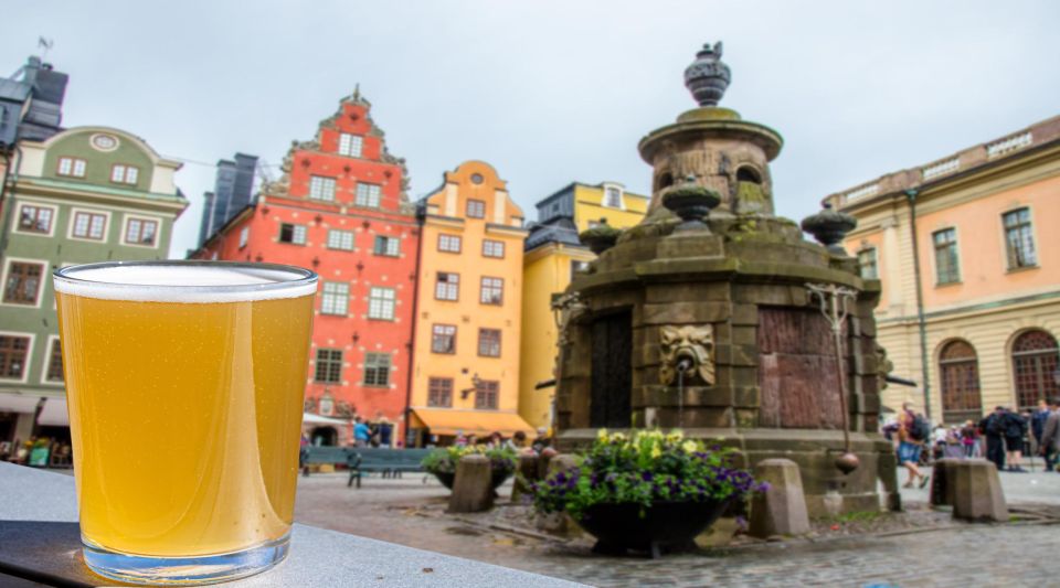 Swedish Beer Tasting Tour in Stockholm Old Town Pubs - What the guides add to the evening