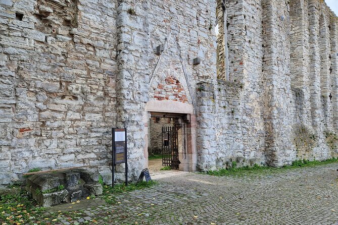 The Battle of Visby: A Self-Guided Walking Tour Game - St. Karin Cathedral Ruins and the King’s Demand
