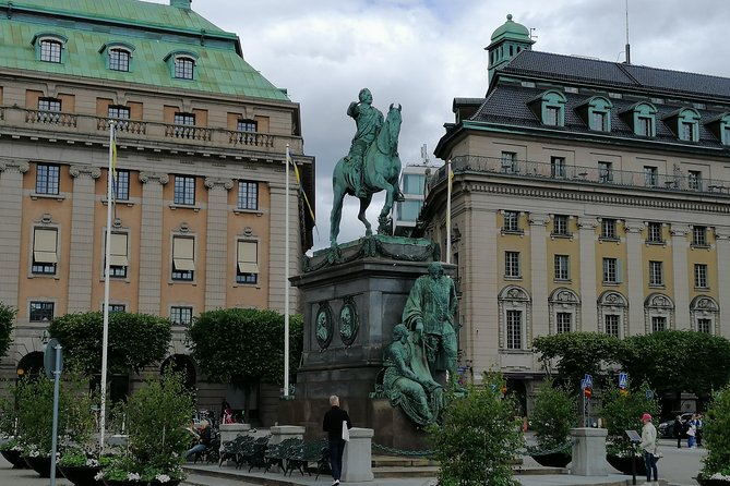 The Story of Stockholm and Sweden in Three Chapters, a Small Group Walking Tour - Why this walk works for first-time Stockholm visits