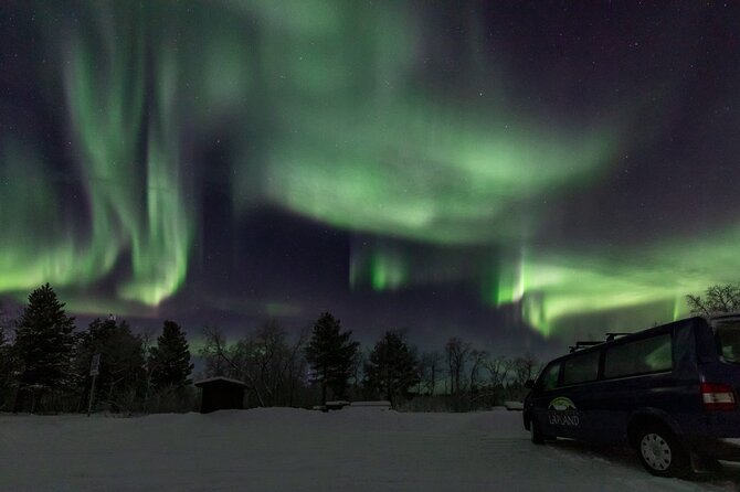 The Ultimate Aurora Photo Adventure - Learning to use the DSLR in the Arctic dark