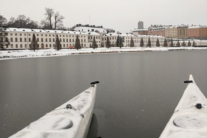 Winter Kayak Tour in Stockholm City (Dry Suit Kayaking) - What to wear under the dry suit